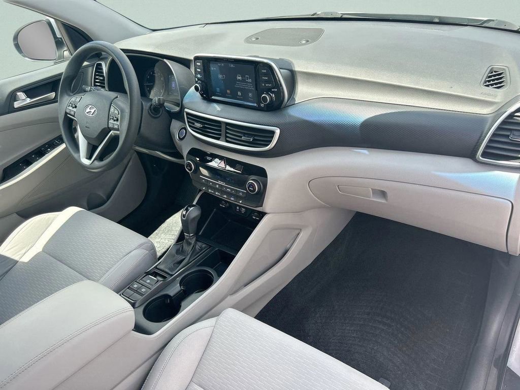 Used 2019 Hyundai Santa Fe SE FWD image 29