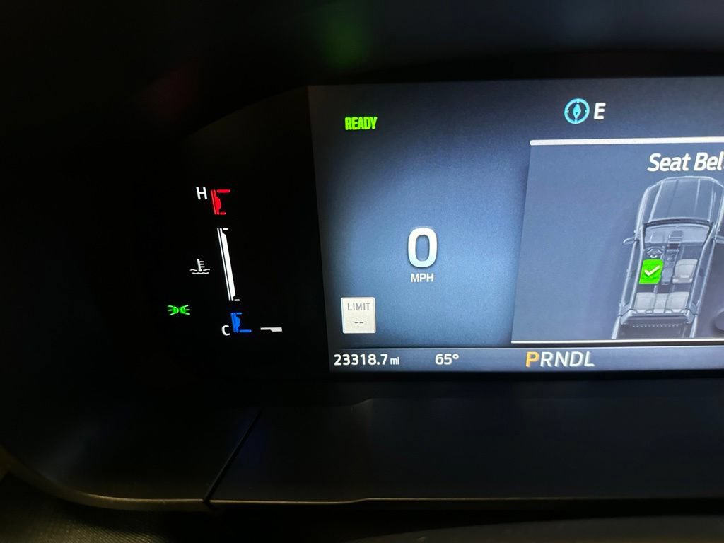 Used 2025 Ford Maverick Lariat w/ 4K Tow Package AWD/4WD image 4