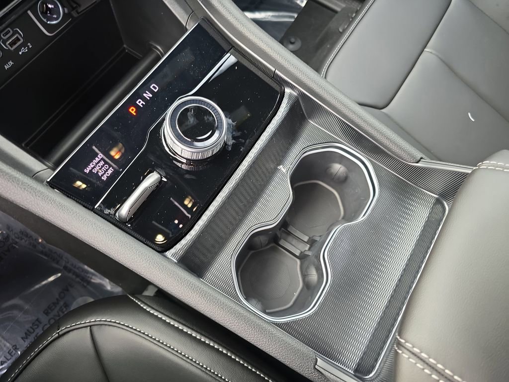 New 2025 Jeep Grand Cherokee Limited w/ Black Appearance Package image 26