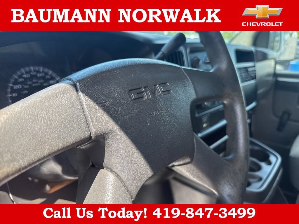 Used 2007 GMC Savana 2500 RWD image 13