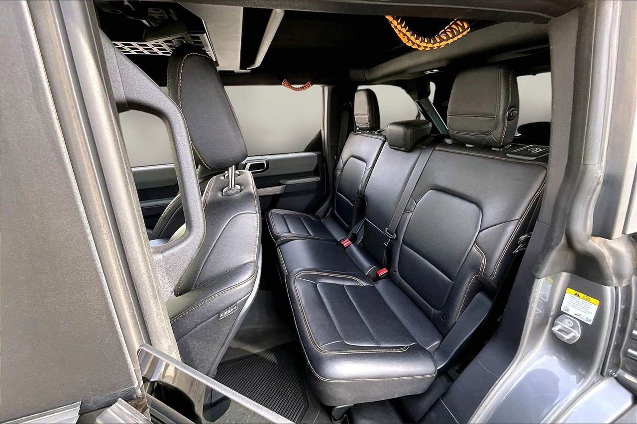 Used 2023 Ford Bronco Badlands w/ Sasquatch Package image 22