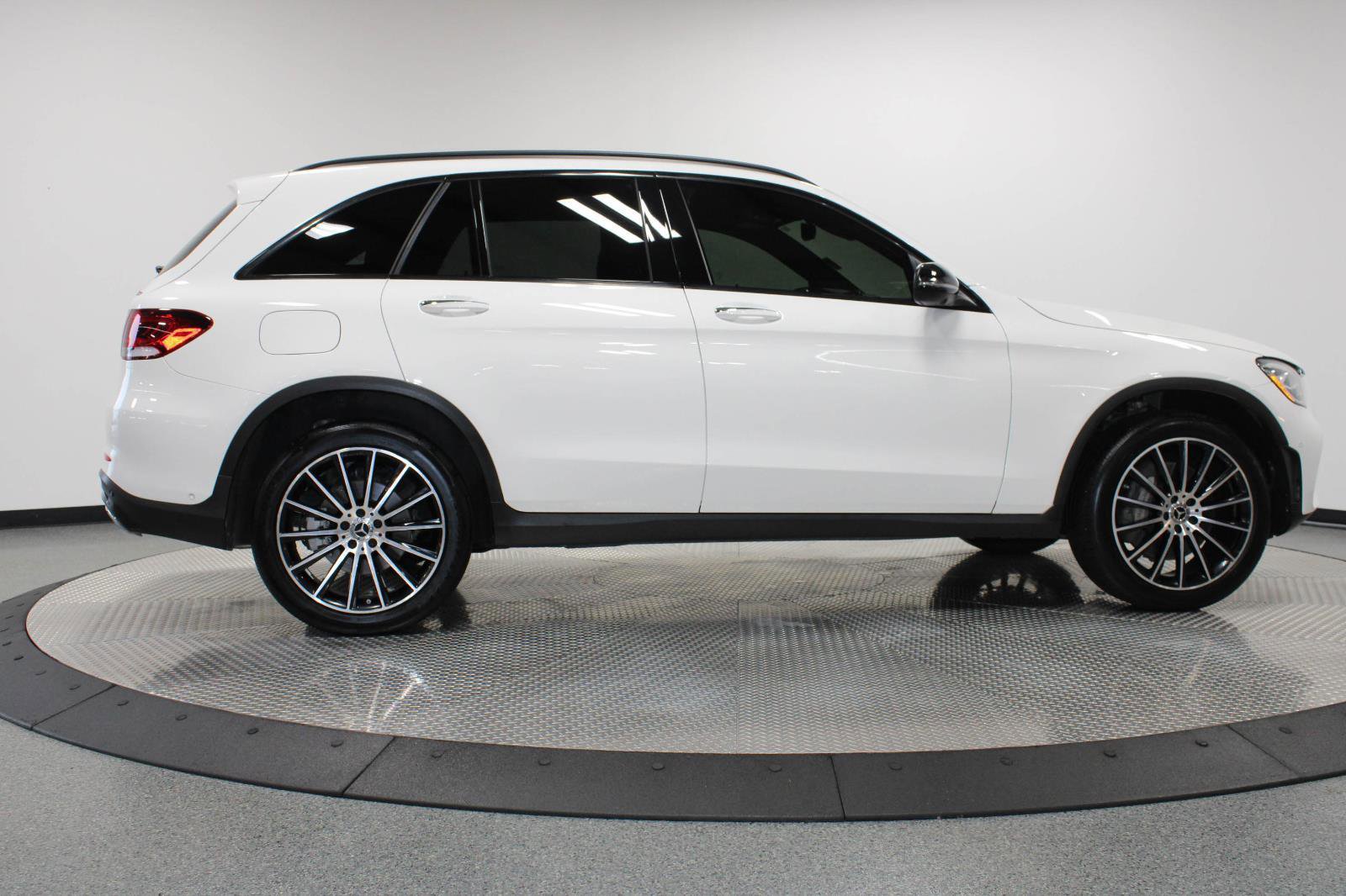 Used 2022 Mercedes-Benz GLC 300 4MATIC image 15