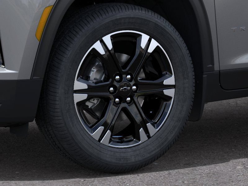 New 2027 Chevrolet Traverse LT w/ Sun and Wheel Package FWD image 9
