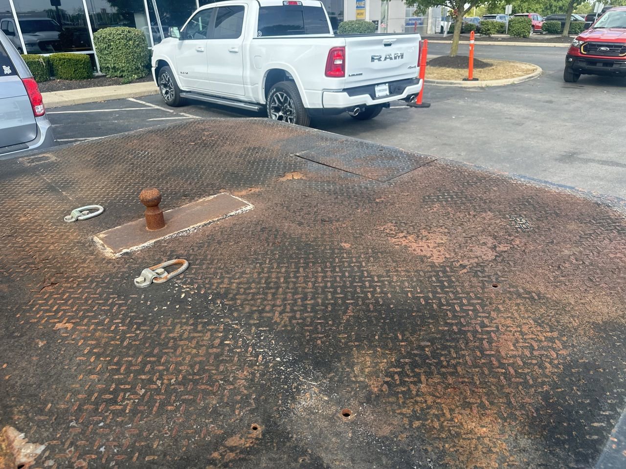 Used 2020 RAM 3500 Tradesman w/ Chrome Appearance Group image 13