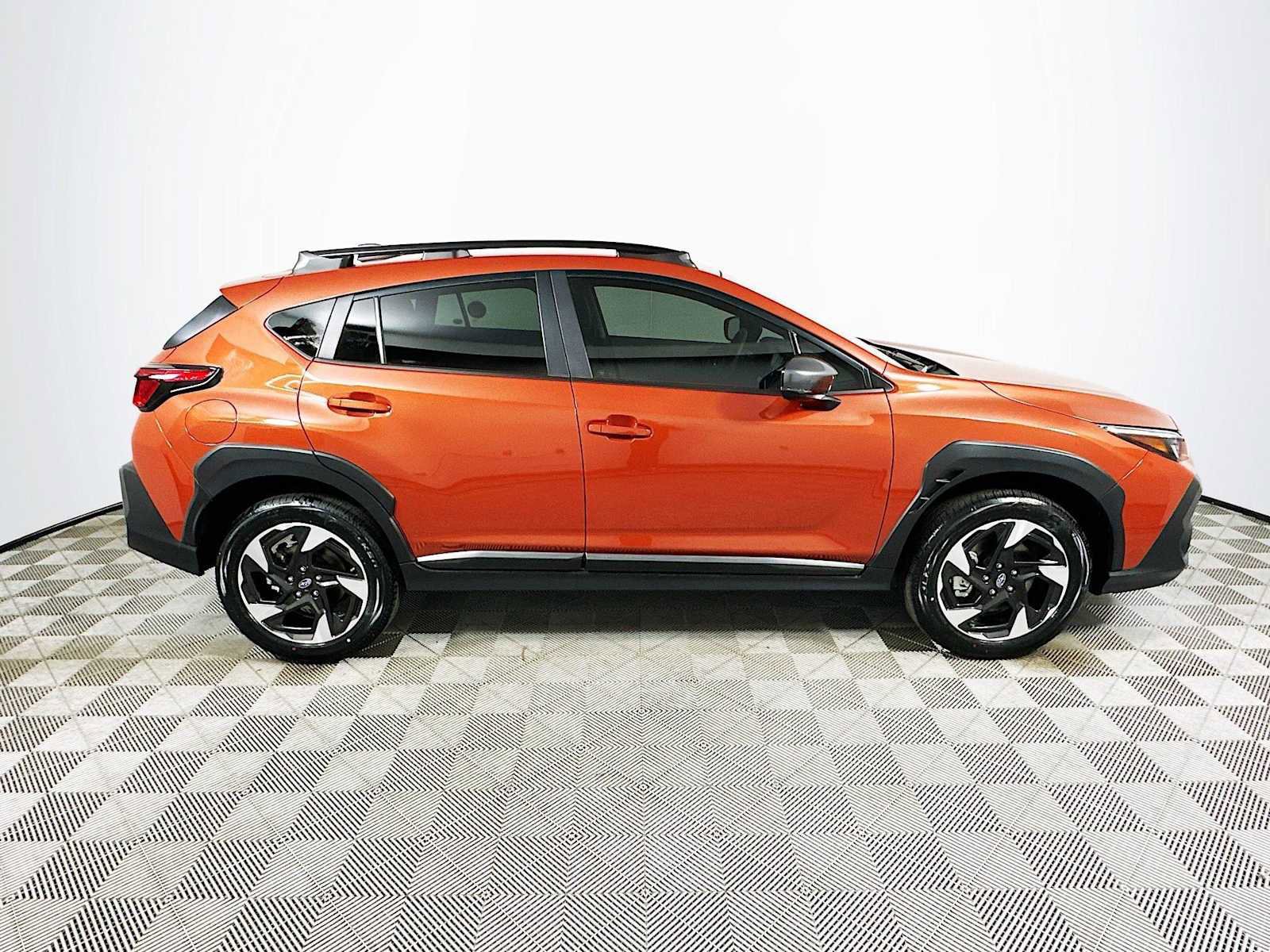 Certified 2025 Subaru Crosstrek 2.5i Limited w/ Popular Package #3A image 8