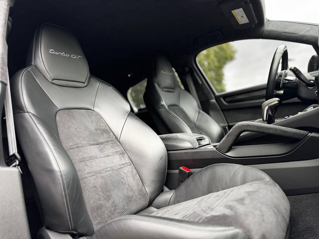 Used 2023 Porsche Cayenne Turbo GT AWD/4WD image 27