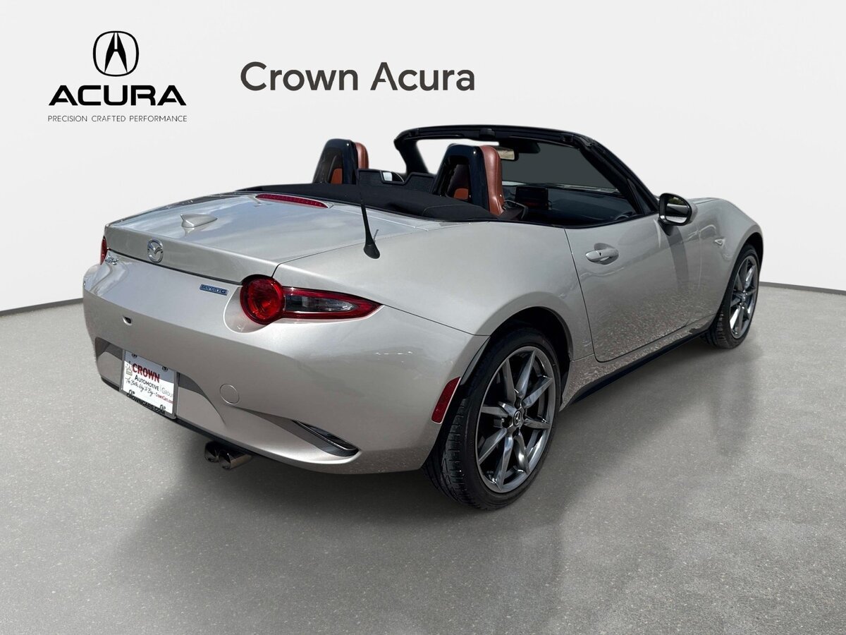 Used 2023 MAZDA MX-5 Miata Grand Touring RWD image 4
