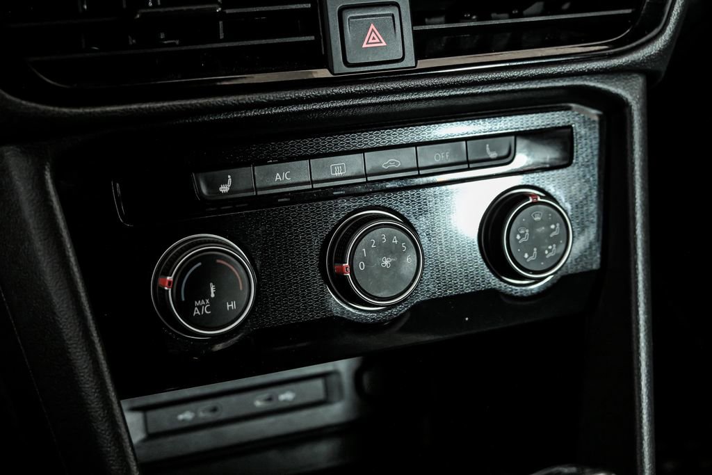 Used 2025 Volkswagen Taos S image 20