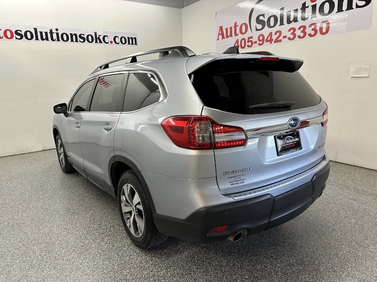 Used 2019 Subaru Ascent Premium image 5