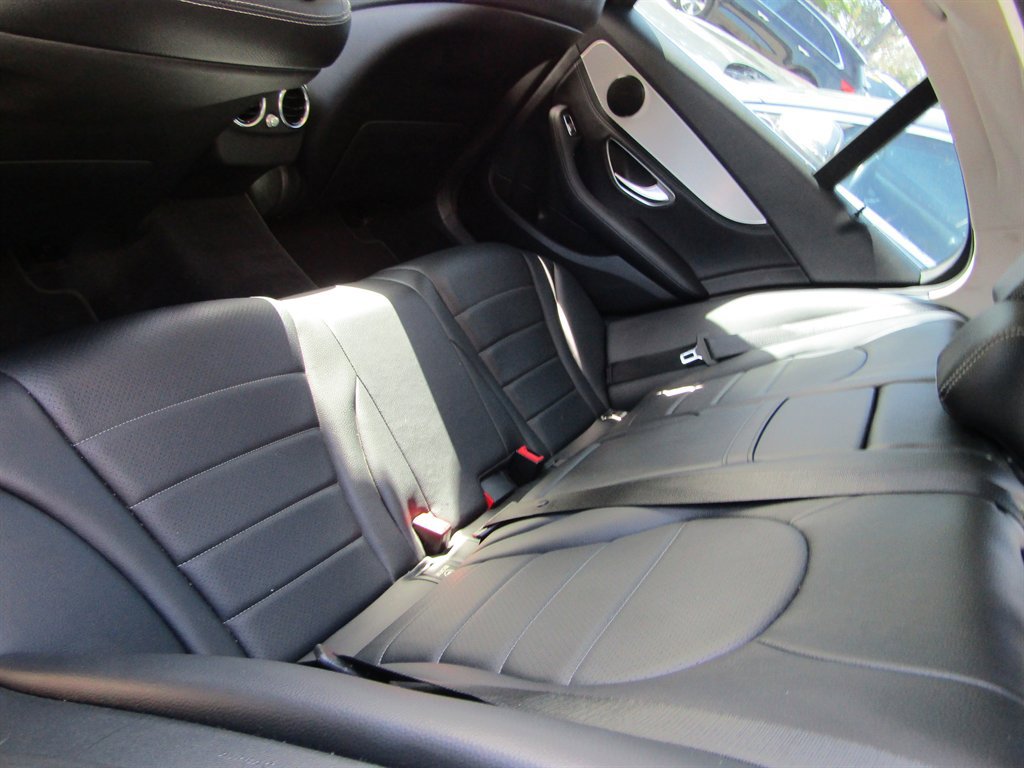 Used 2016 Mercedes-Benz C 300 4MATIC Sedan image 8