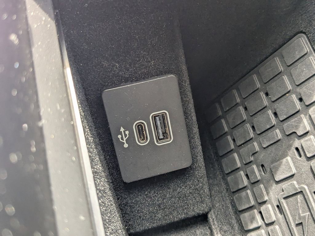 Used 2025 Lincoln Navigator Reserve AWD/4WD image 23