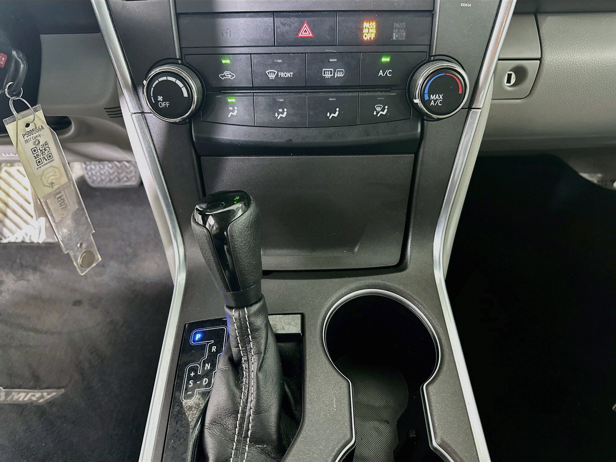Used 2017 Toyota Camry LE FWD image 22