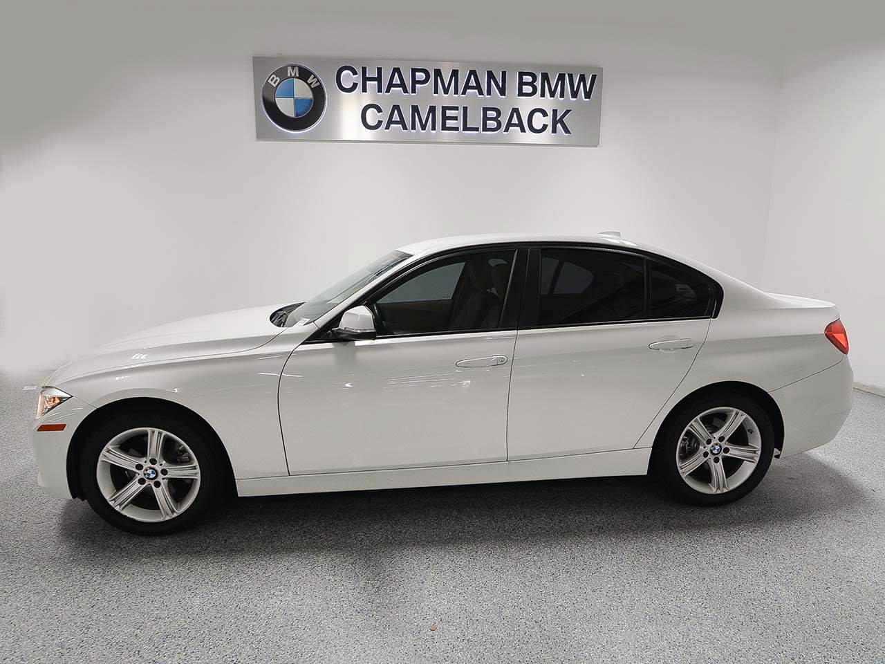 Used 2015 BMW 328i Sedan RWD image 4