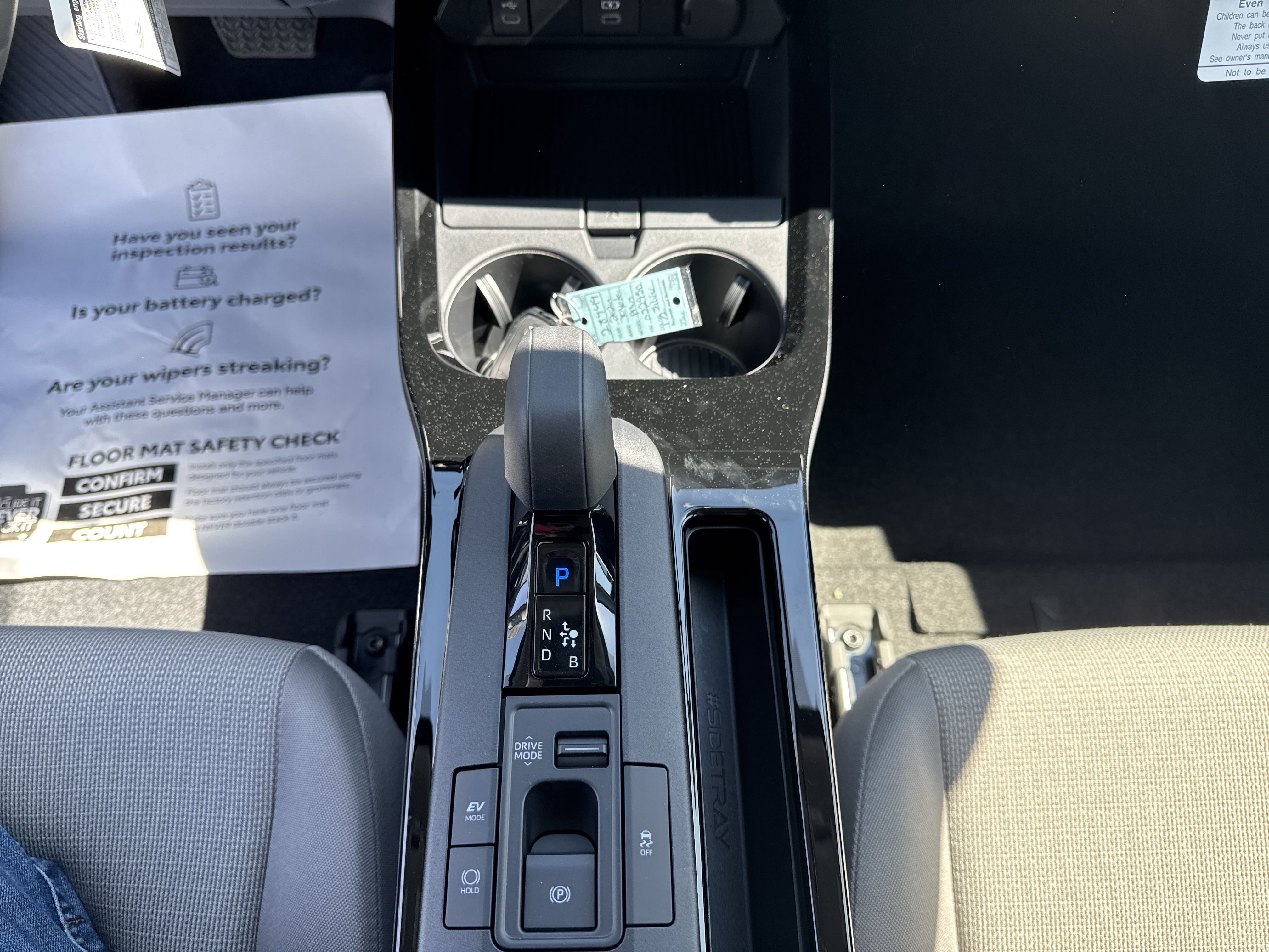 New 2024 Toyota Prius LE FWD image 20