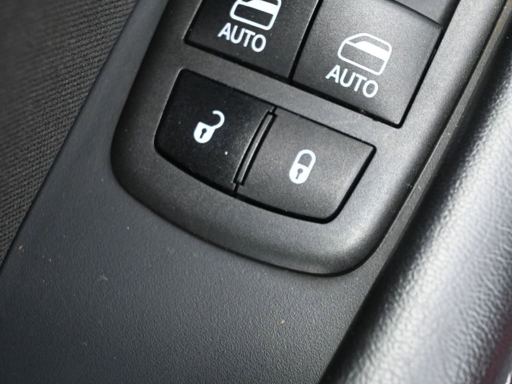 Used 2022 Dodge Challenger GT image 15