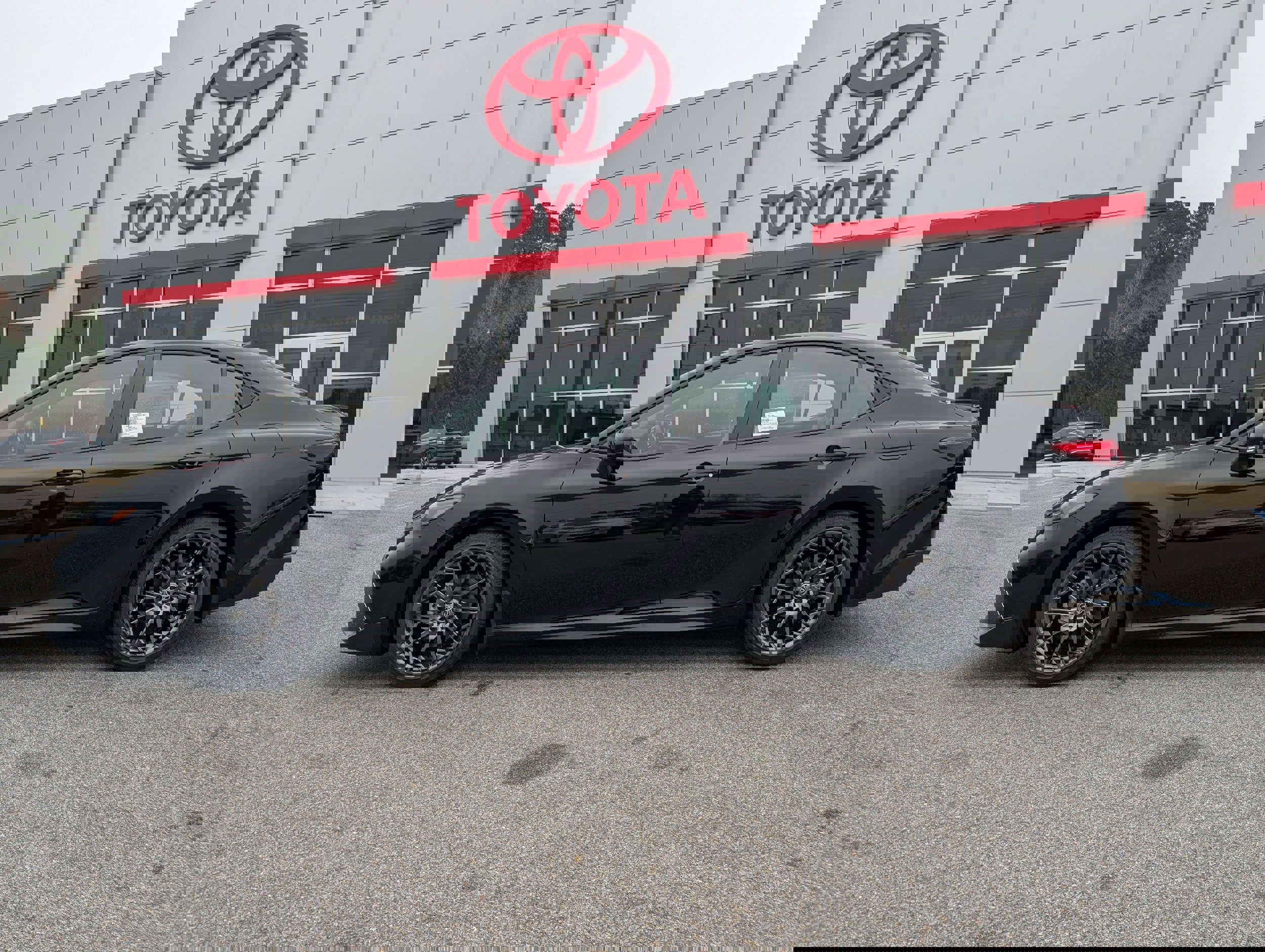 New 2026 Toyota Camry SE video 2