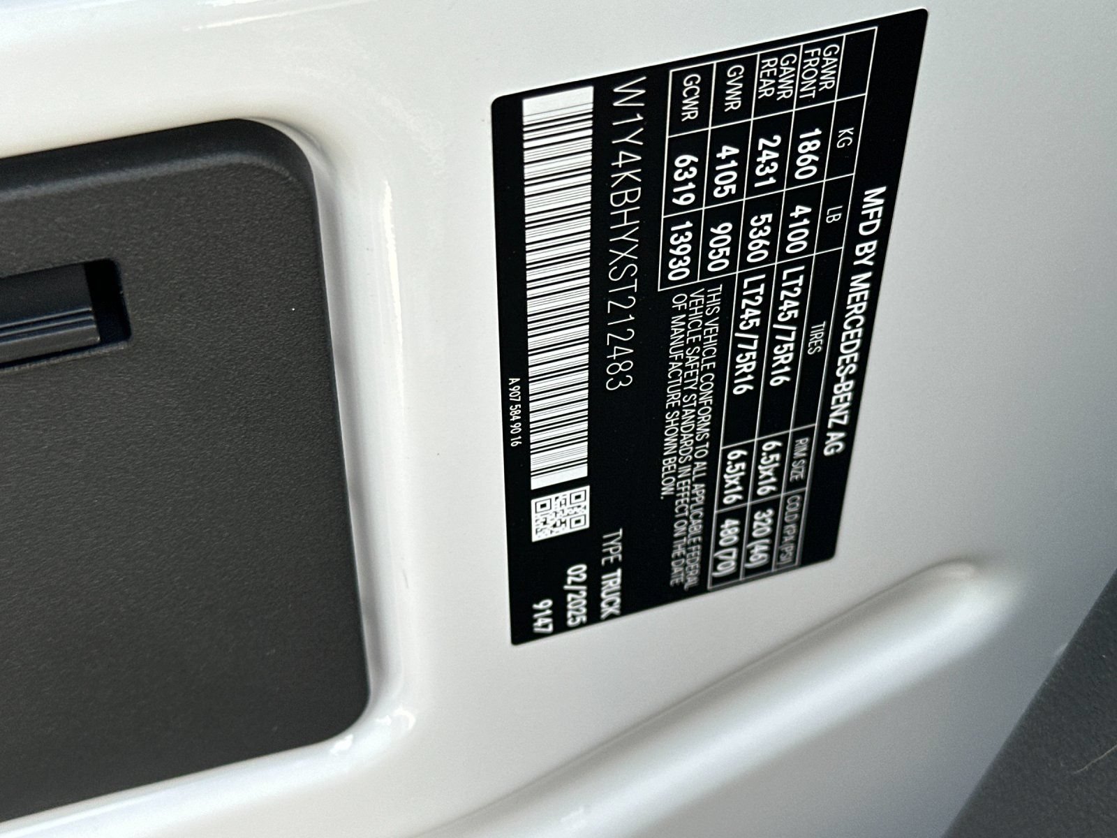 New 2025 Mercedes-Benz Sprinter 2500 image 27