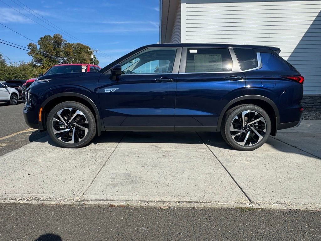 New 2025 Mitsubishi Outlander SE AWD/4WD image 3