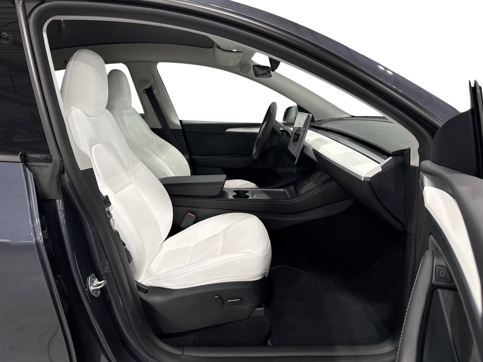 Certified 2023 Tesla Model Y Performance AWD/4WD image 13