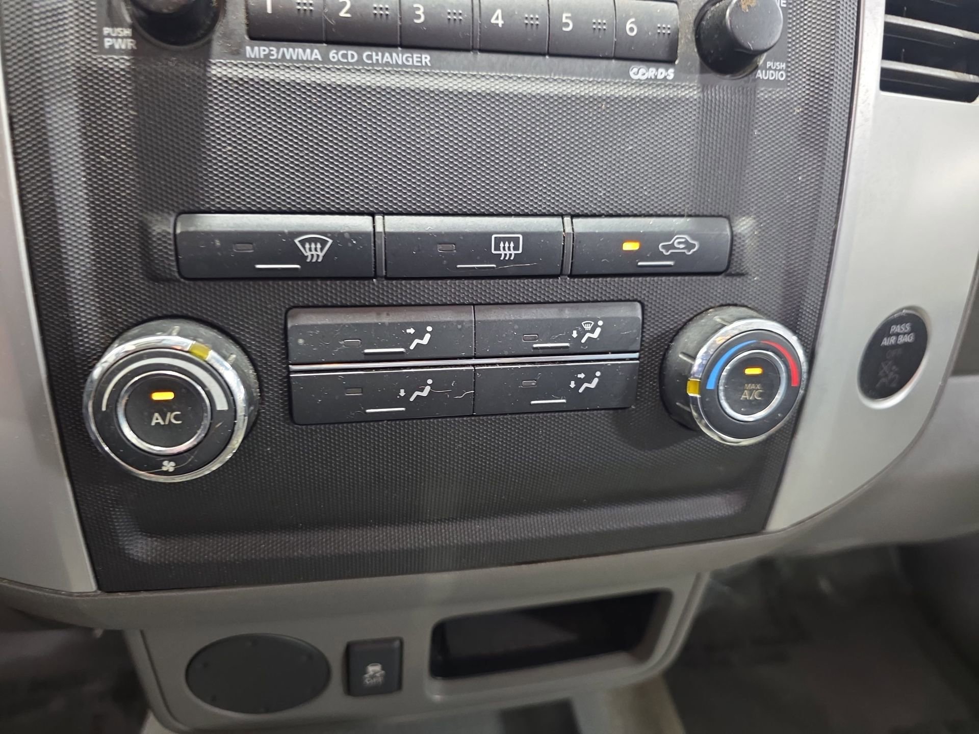 Used 2012 Nissan Frontier SV w/ SV Premium Utility Pkg image 22