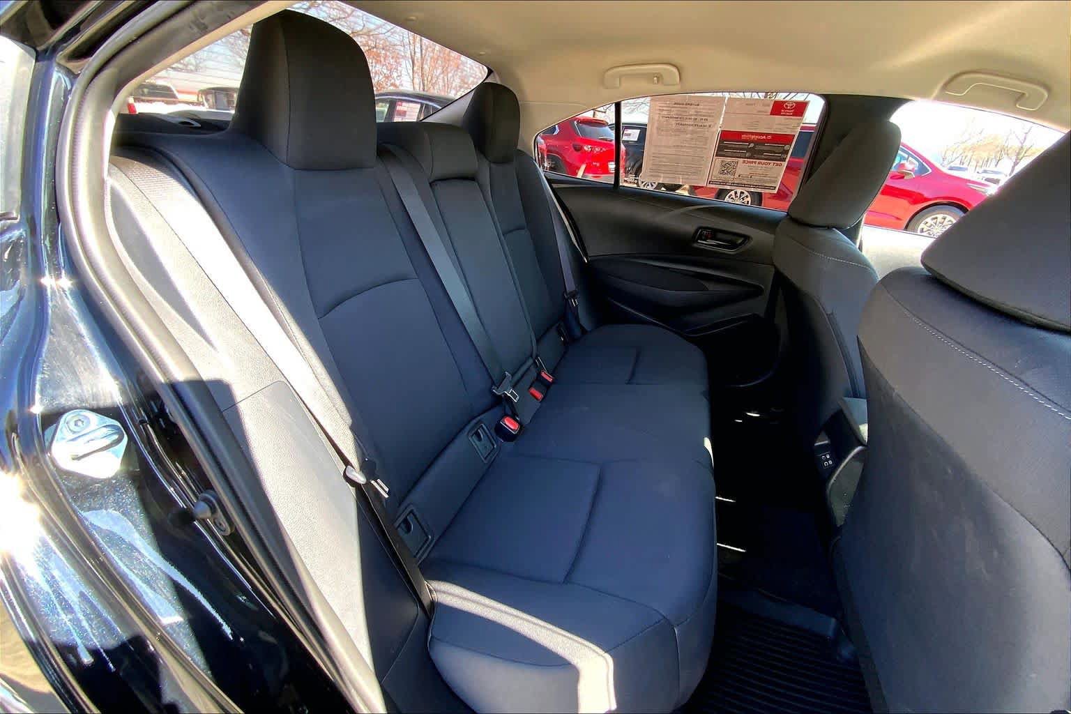 Used 2023 Toyota Corolla LE image 19