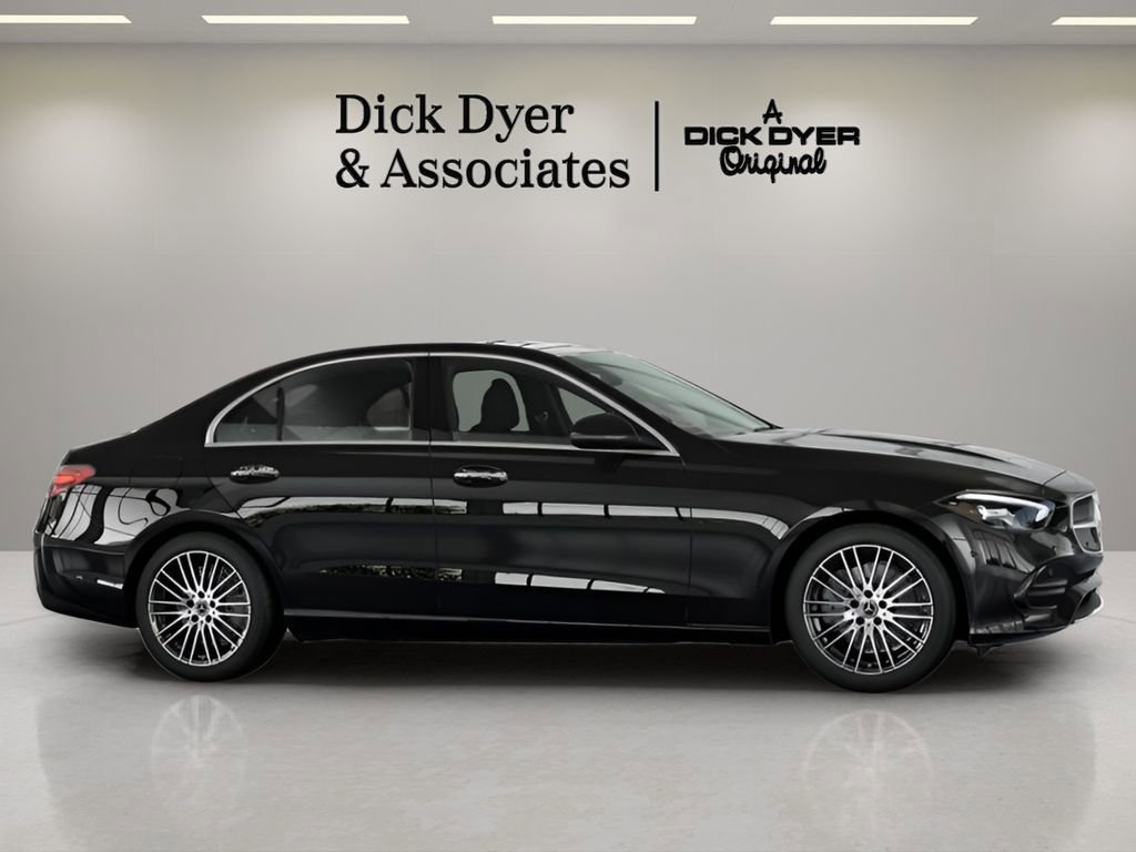 Used 2025 Mercedes-Benz C 300 Sedan image 9