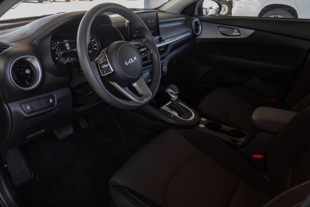 Used 2024 Kia Forte LXS image 7