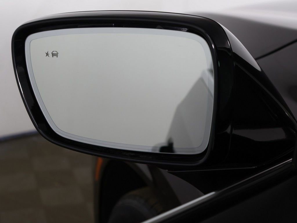 Used 2022 Buick Enclave Avenir w/ Avenir Technology Package image 43