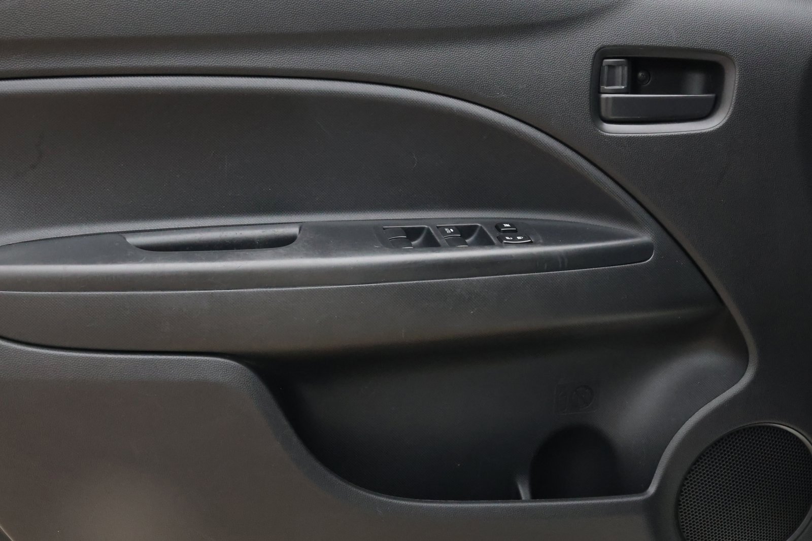 Used 2019 Mitsubishi Mirage G4 ES image 28