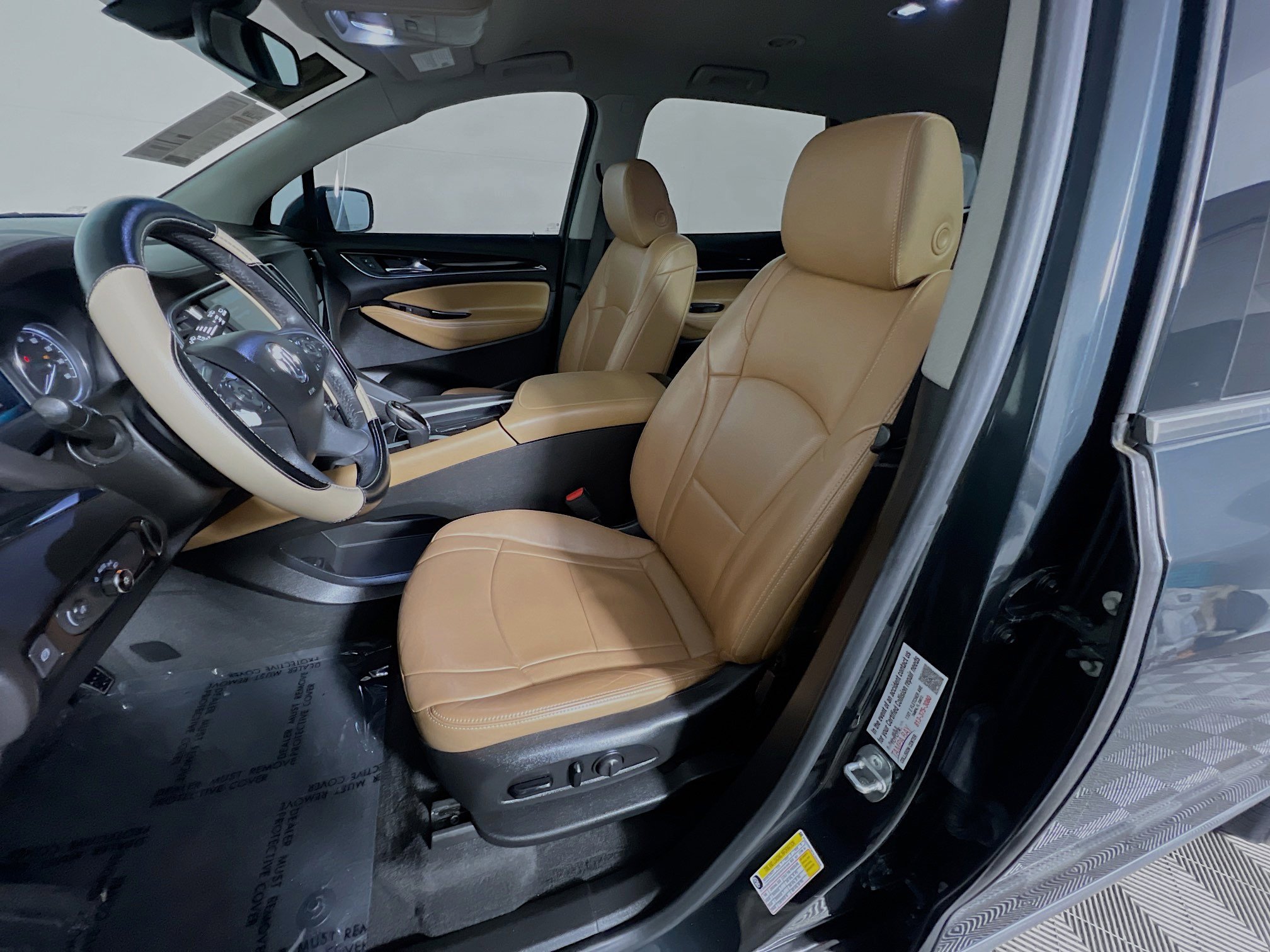 Used 2019 Buick Enclave Essence image 15