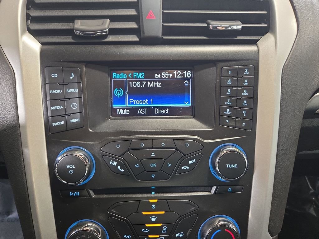 Used 2014 Ford Fusion SE image 22