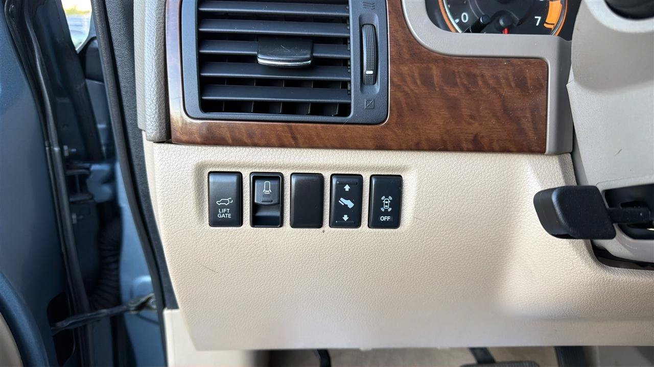 Used 2011 Nissan Armada Platinum AWD/4WD image 29