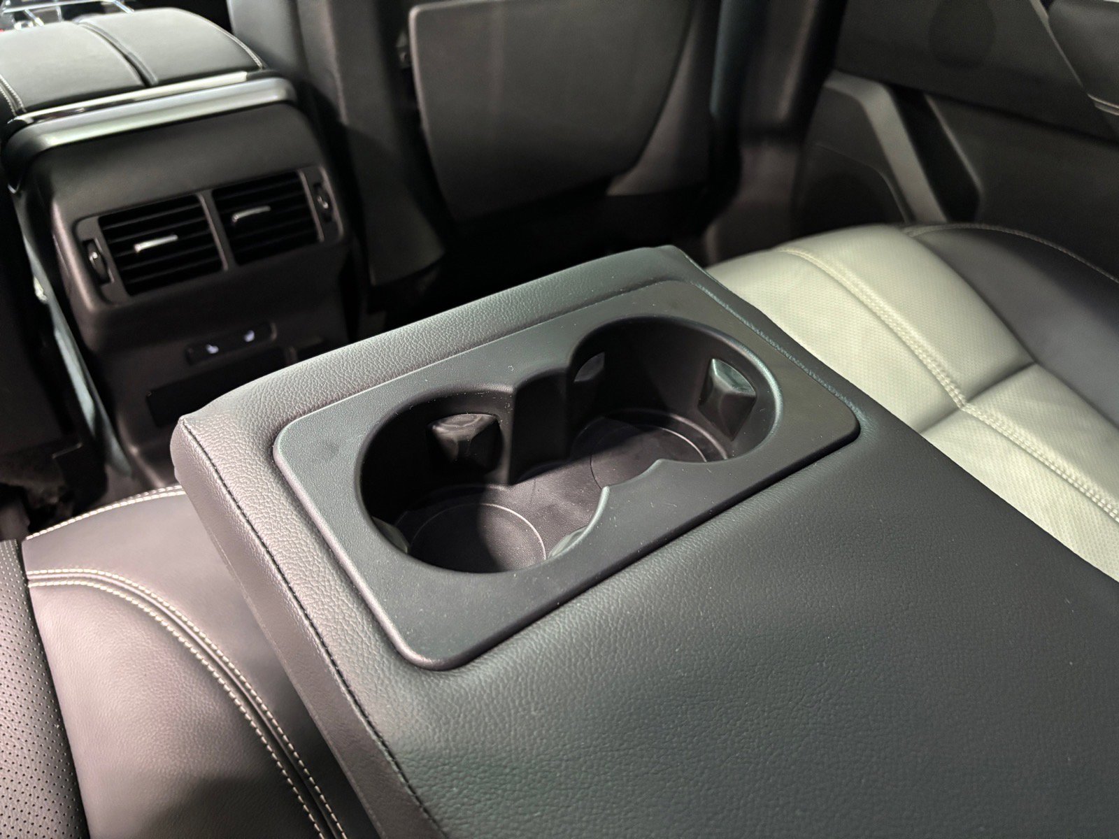 Used 2023 Land Rover Range Rover Velar R-Dynamic S AWD/4WD image 26