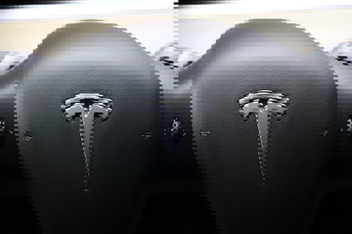 Used 2023 Tesla Model 3 Standard Range image 36