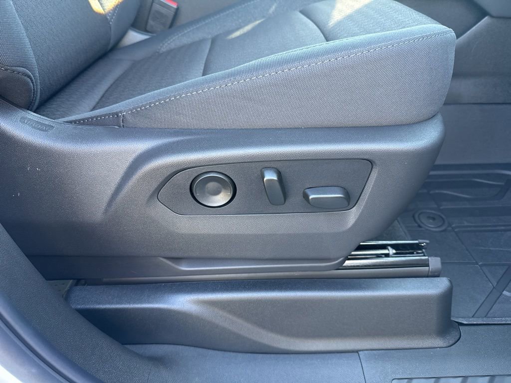 New 2026 Chevrolet Suburban LS image 36