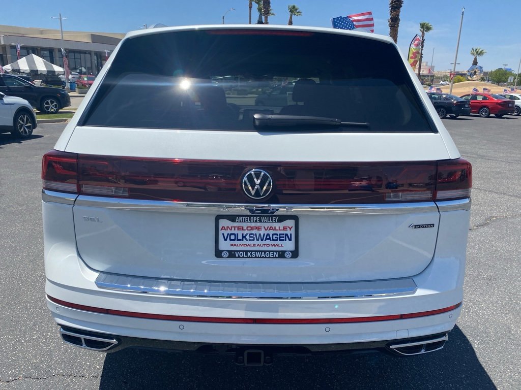 New 2025 Volkswagen Atlas SEL Premium R-Line image 6