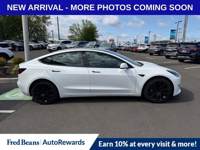 Used 2021 Tesla Model 3 Standard Range Plus image 8