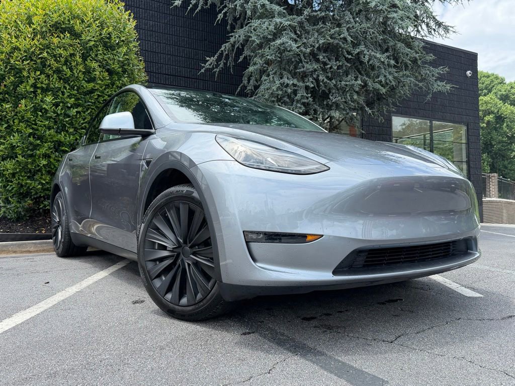 Used 2024 Tesla Model Y Long Range AWD/4WD image 8