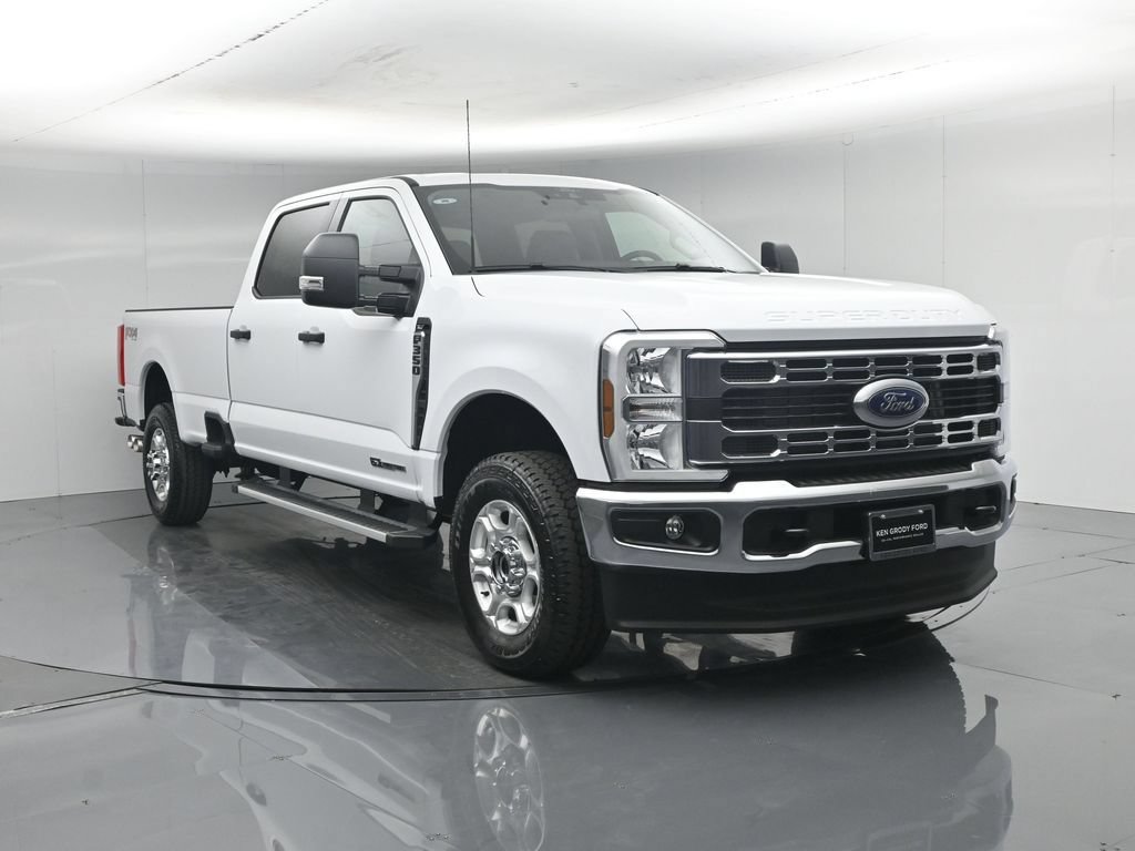 New 2026 Ford F350 XLT w/ FX4 Off-Road Package AWD/4WD image 57