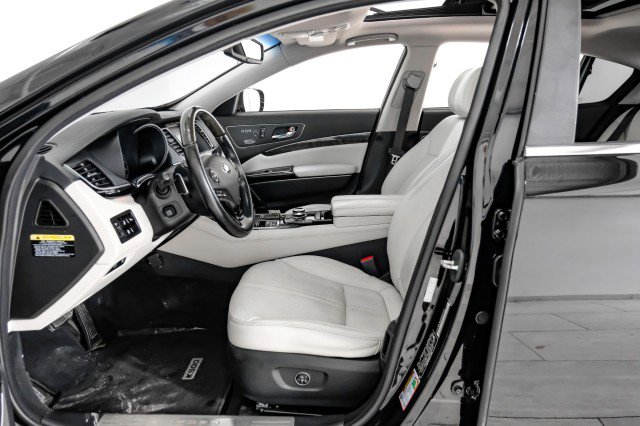 Used 2016 Kia K900 Luxury RWD image 23