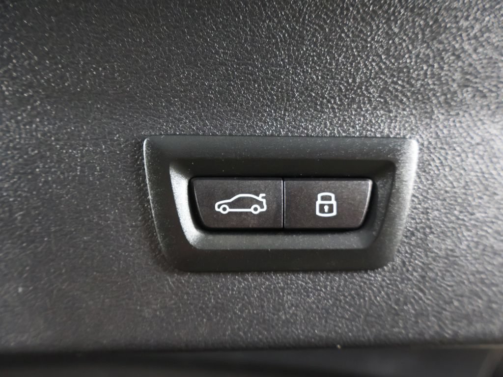 Used 2024 BMW X4 M40i AWD/4WD image 26