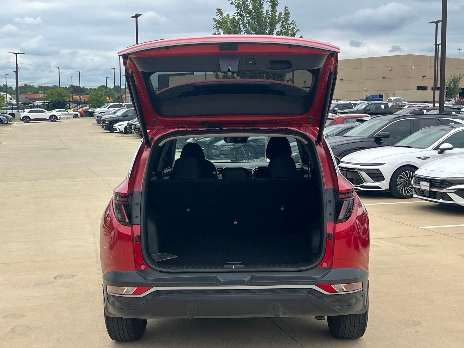 Used 2023 Hyundai Tucson SEL FWD image 15