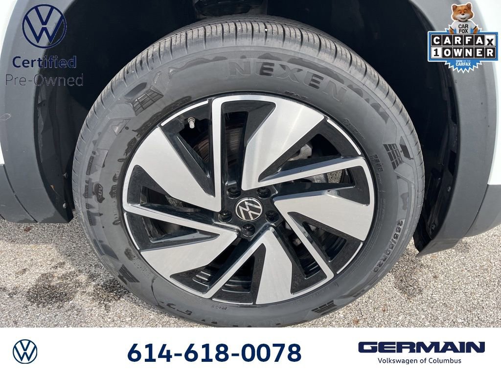 Used 2025 Volkswagen Atlas SE image 13