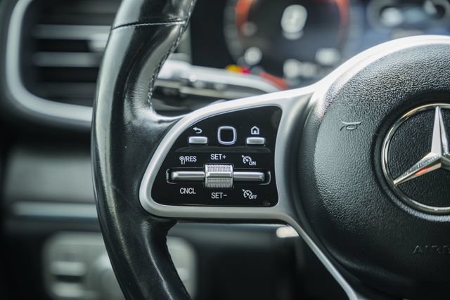 Certified 2021 Mercedes-Benz GLS 450 4MATIC image 31