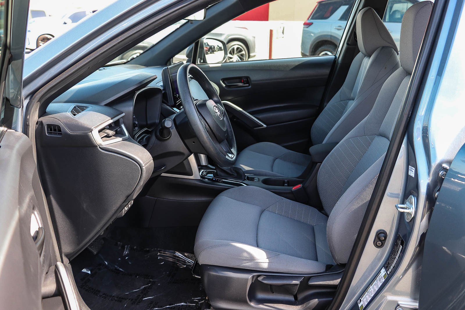 Used 2024 Toyota Corolla Cross S AWD/4WD image 17