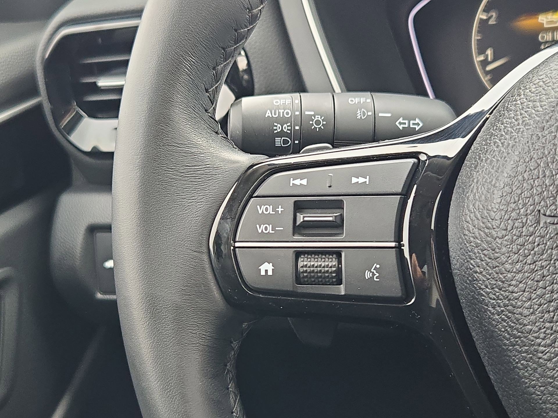 Certified 2023 Honda Pilot Touring image 18