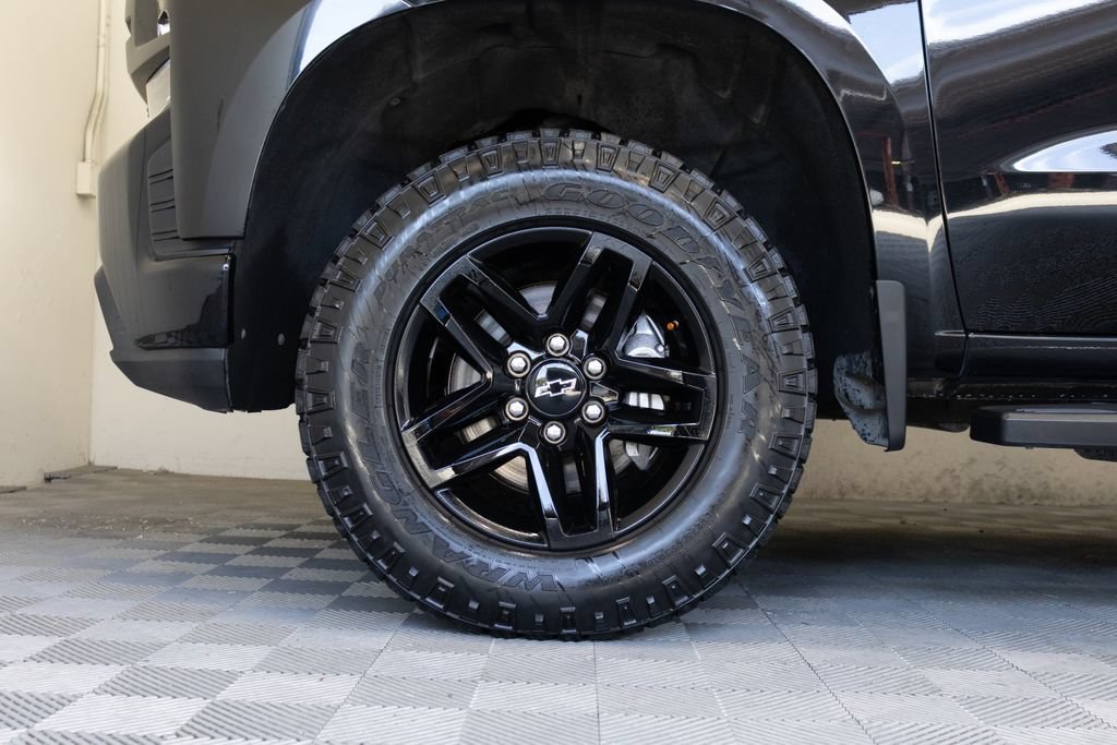 Used 2022 Chevrolet Silverado 1500 LT Trail Boss w/ Safety Package AWD/4WD image 9