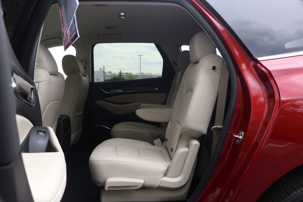 Used 2024 Buick Enclave Essence FWD image 42