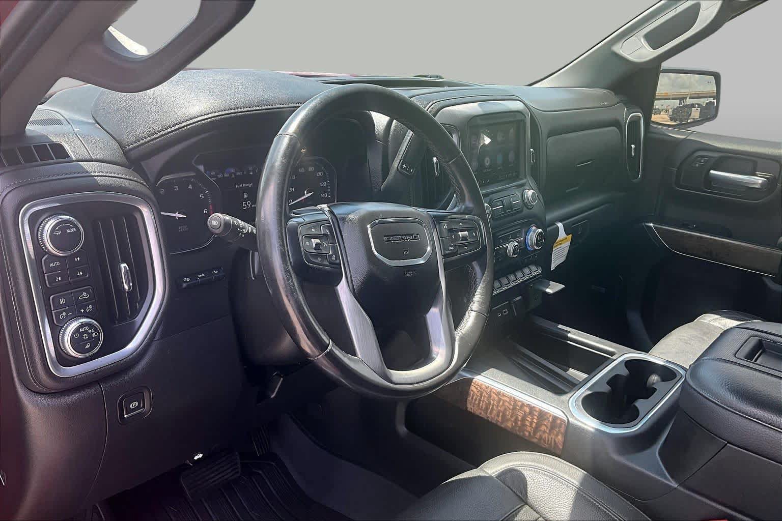 Used 2021 GMC Sierra 1500 Denali w/ Denali Ultimate Package AWD/4WD image 34
