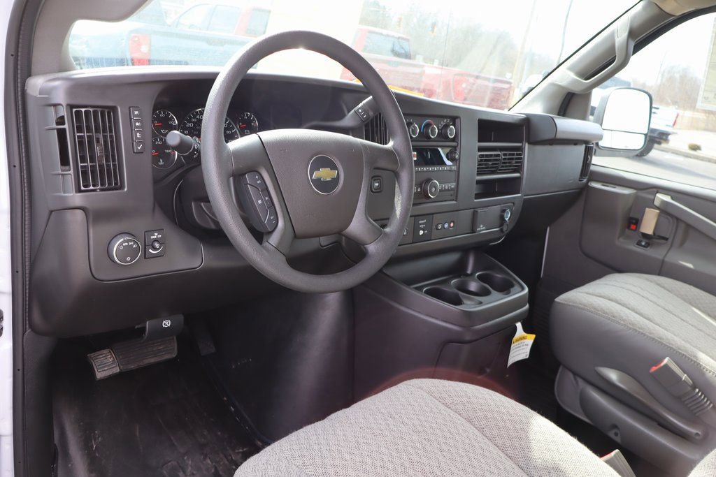 New 2026 Chevrolet Express 3500 w/ Power Convenience Package image 7